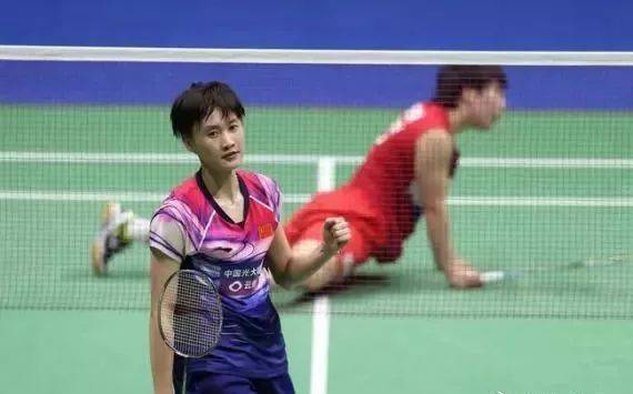 黄牌累积往 黄牌累积往