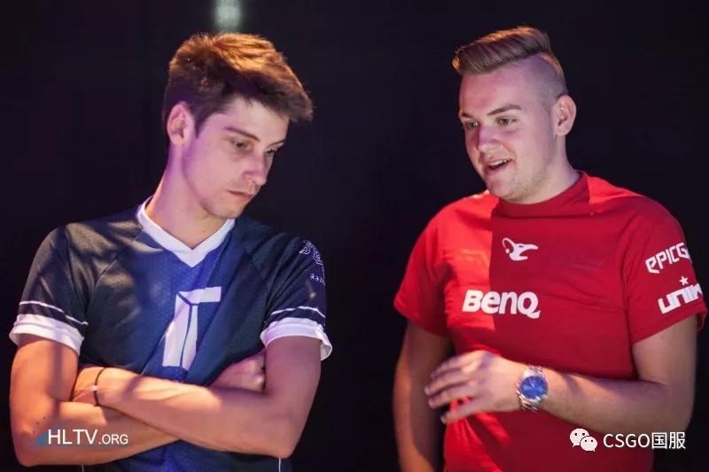 立即以长传 立即以长传